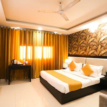 Hotel Aashiyana New Delhi Exterior foto