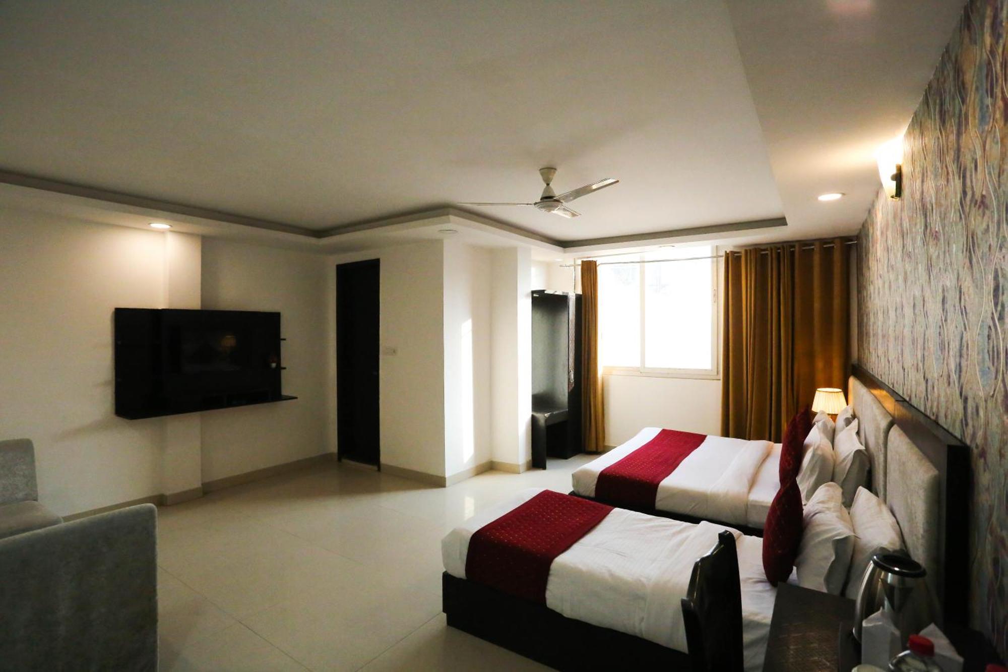 Hotel Aashiyana New Delhi Exterior foto