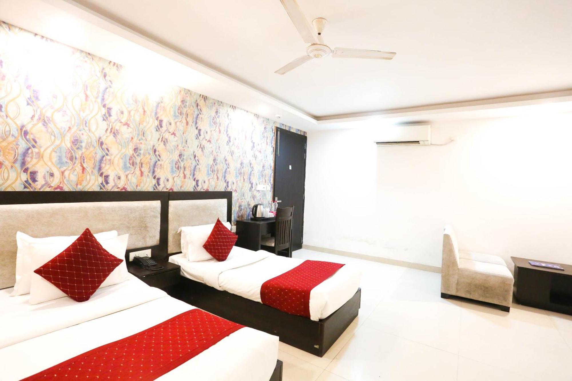 Hotel Aashiyana New Delhi Exterior foto