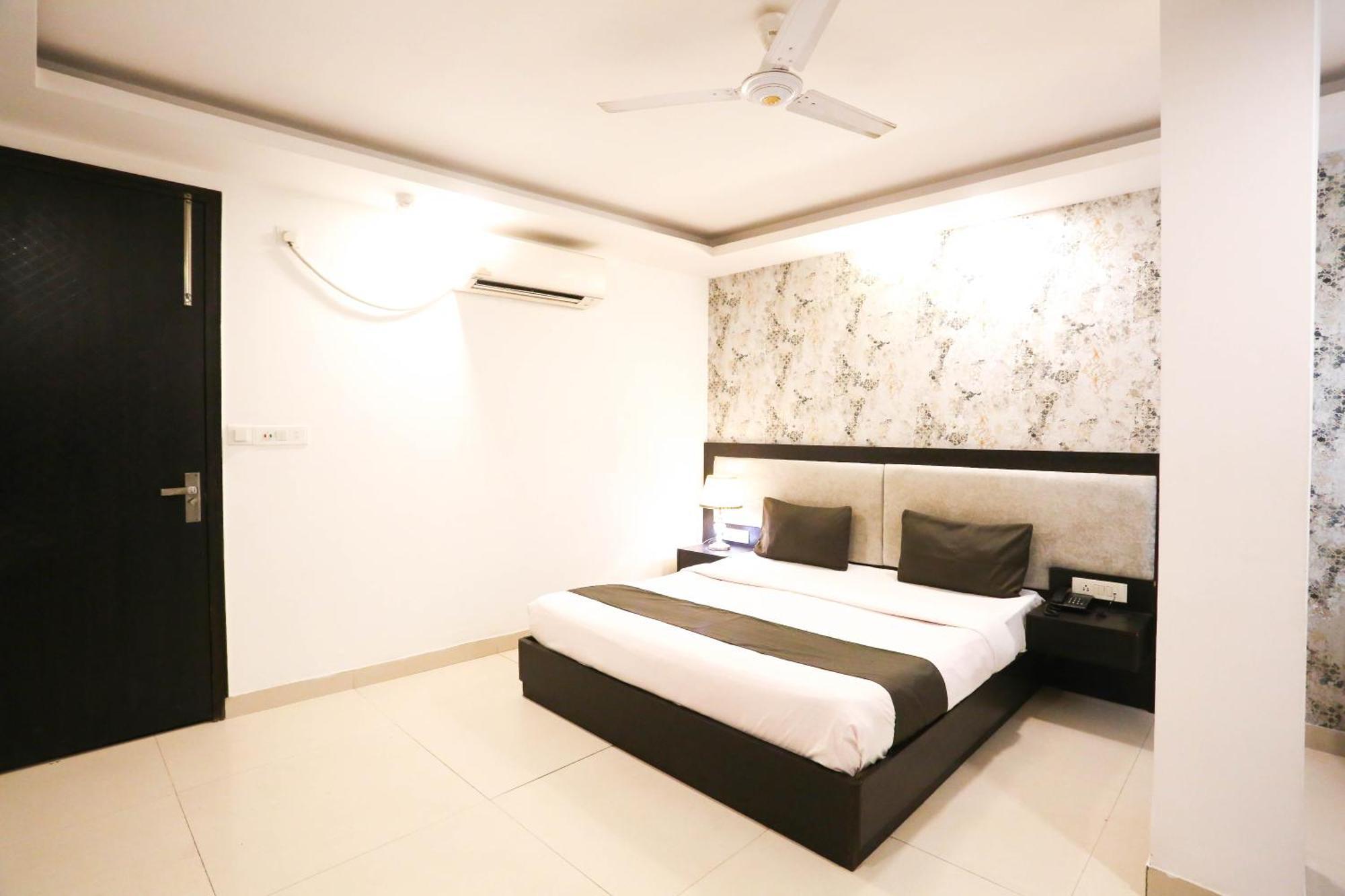 Hotel Aashiyana New Delhi Exterior foto