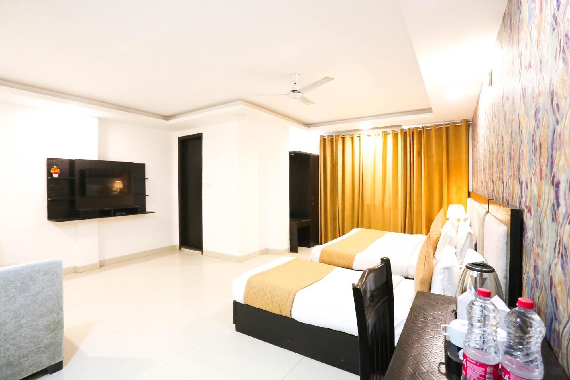 Hotel Aashiyana New Delhi Exterior foto